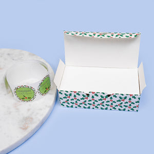 1/2 Pound Folding One-Piece Boxes, Holly & Berries