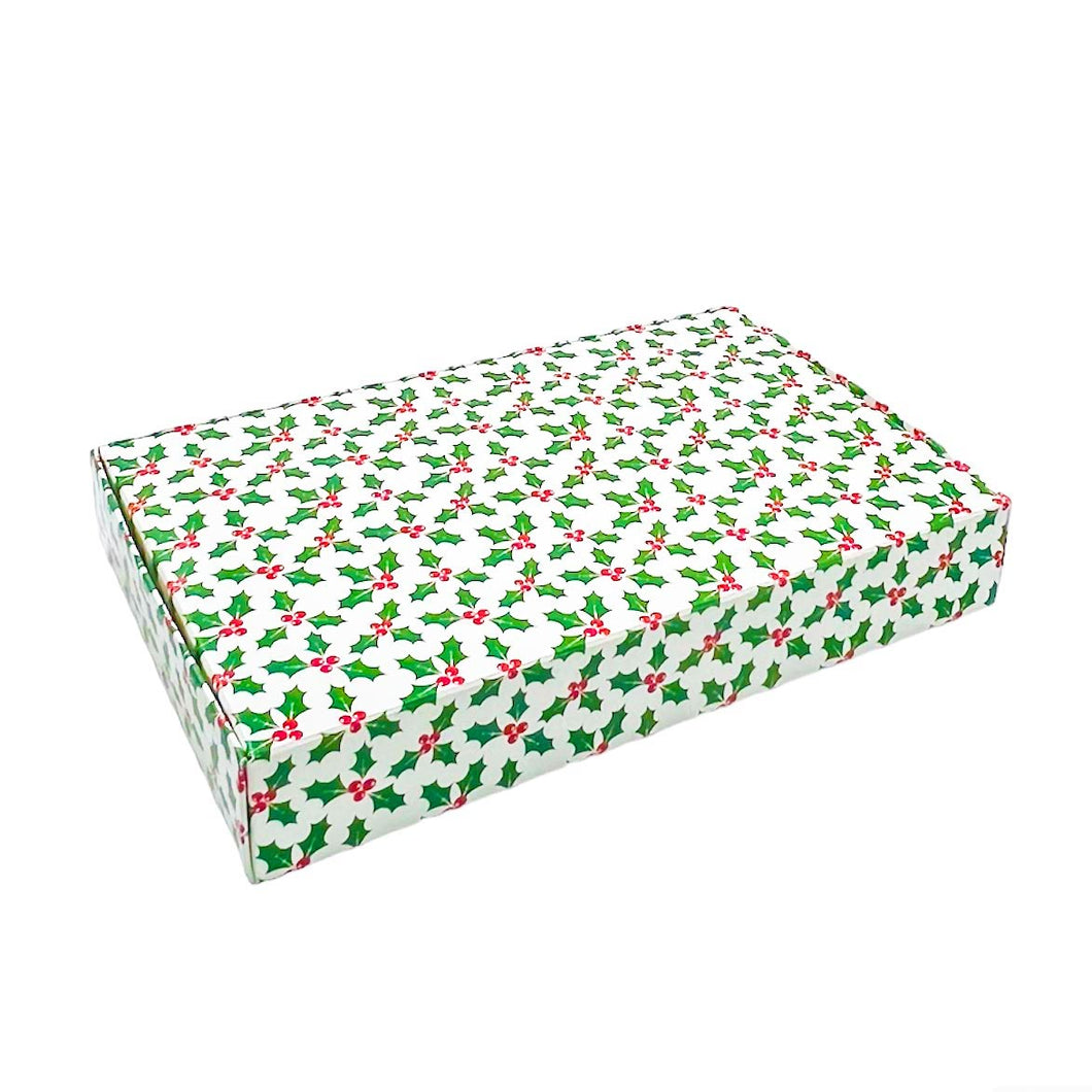 1/2 Pound Folding Short One-Piece Boxes, Holly & Berries