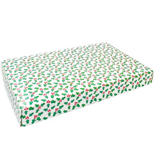 1 Pound Folding Short Two-Piece Boxes, Holly & Berries